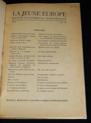 Lot de 11 numéros de la revue 'La Jeune Europe, revue de la jeunesse universitaire européenne' (n°4,6, 7, 8, 11, 12 (1942) et n°1/2 (1943))
