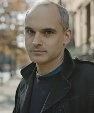 Portrait Hernán Diaz