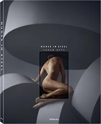 Nudes In Steel /anglais